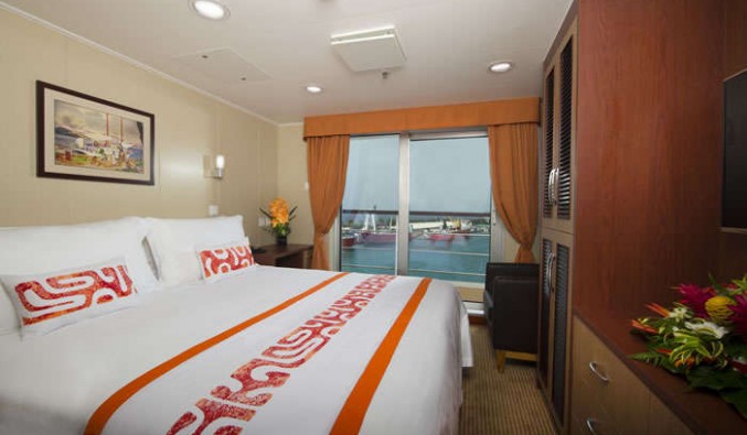 Imagen de un Camarote con balcón del barco Aranui 5