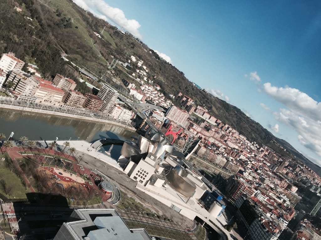 Escala de crucero en Bilbao vista del Guggenheim